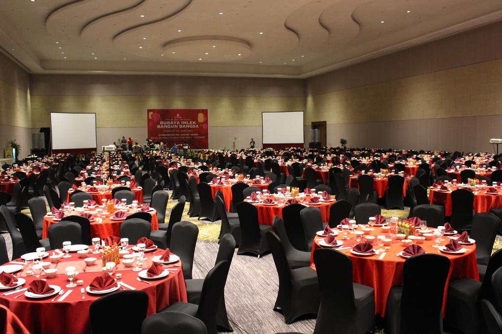 Swiss-Belhotel Cirebon Eksteriør bilde